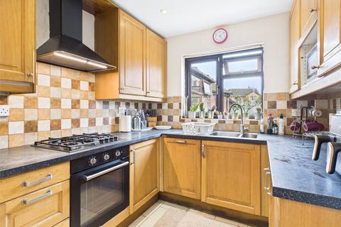 4 Grayling Close, Abbeymead, Gloucester, GL4 5ED