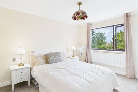 4 Grayling Close, Abbeymead, Gloucester, GL4 5ED