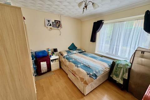 53 Benyon Grove, Orton Malborne, Peterborough, PE2 5XS