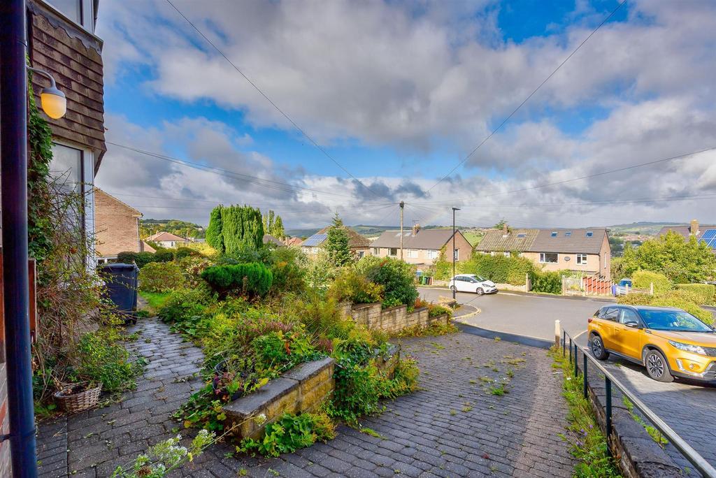 14 Den Bank Close(Exterior)-2.jpg