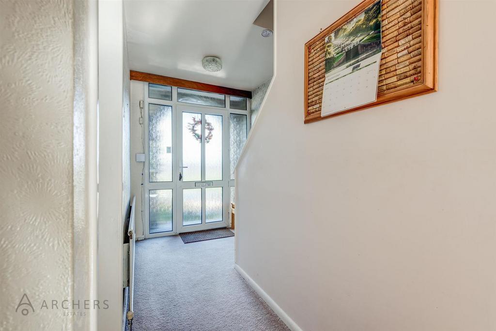 14 Den Bank Close(Interior)-1.jpg