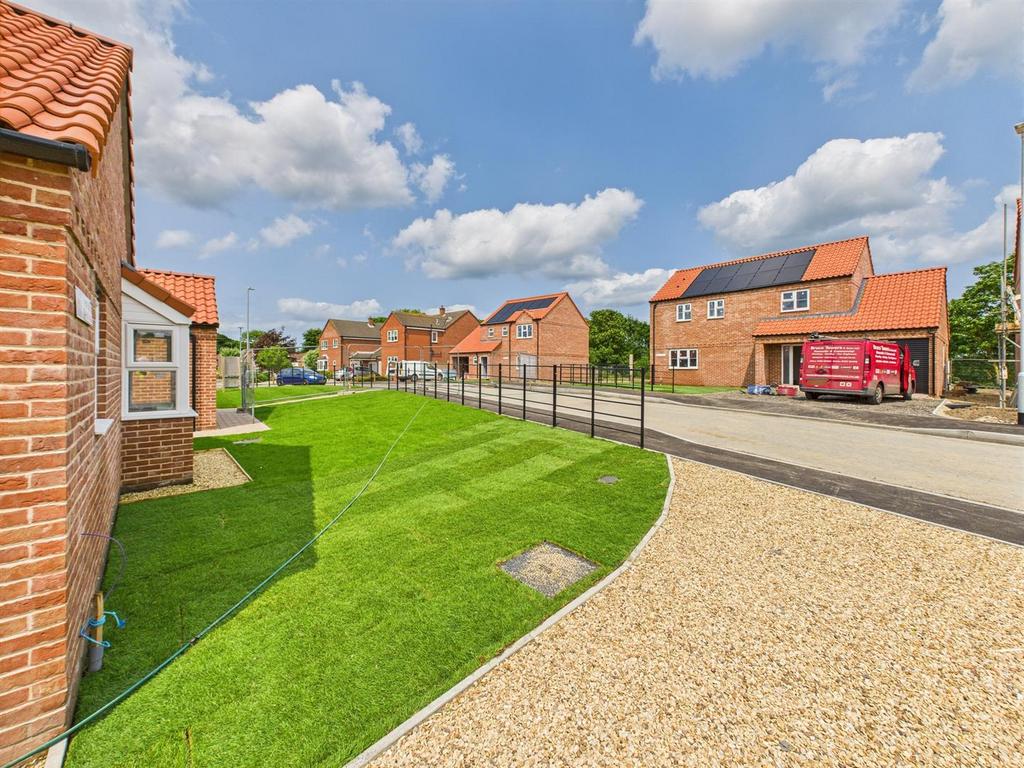 CAM04116 G0-PR0204-STILL009.jpg