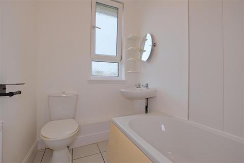 23 Queens Crescent, Chapelhall, Airdrie, ML6 8SS
