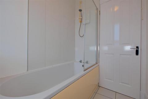 23 Queens Crescent, Chapelhall, Airdrie, ML6 8SS