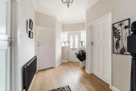 1 The Drive, Epsom, KT19 0AR