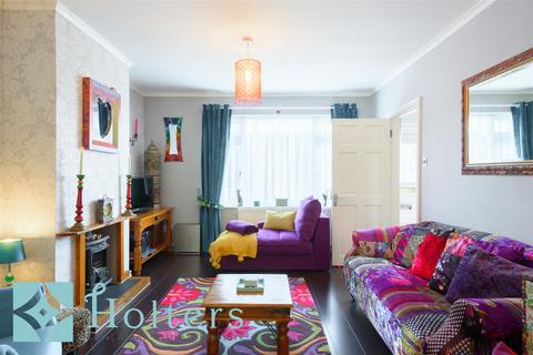 3 bedroom semi-detached house for sale, Underhill Crescent, Knighton