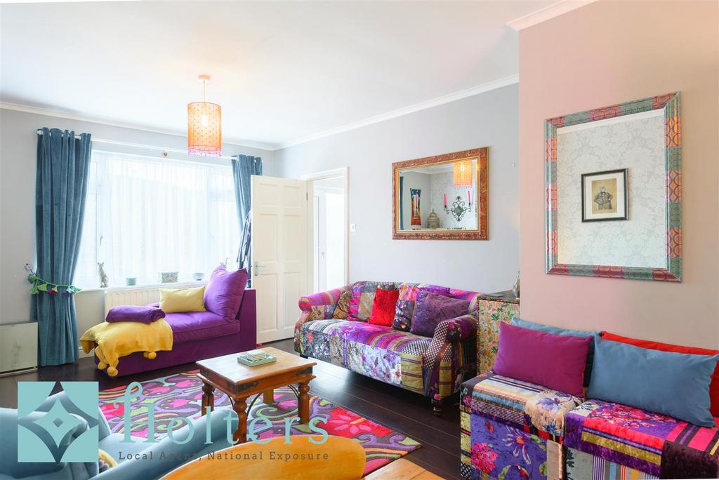 23 Underhill Crescent, Knighton-13.jpg