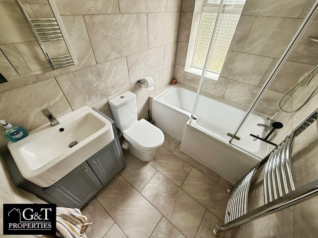 Family bathroom