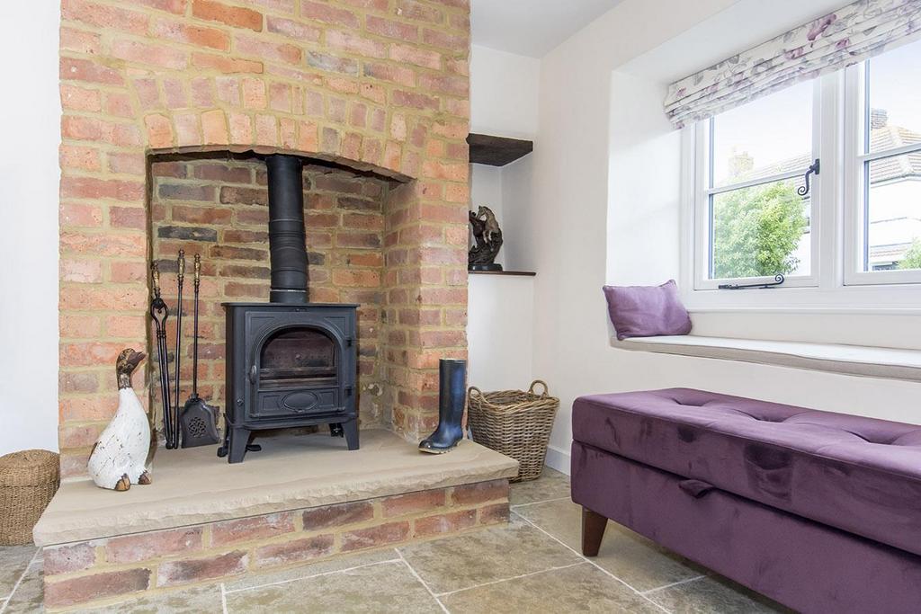(Fireplace Photo)