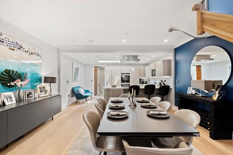 undefined, Beavor Lane, London, W6