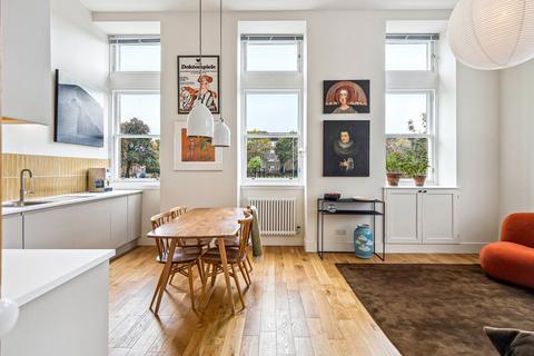 20/2 Mill Lane, Edinburgh, EH6 6TJ