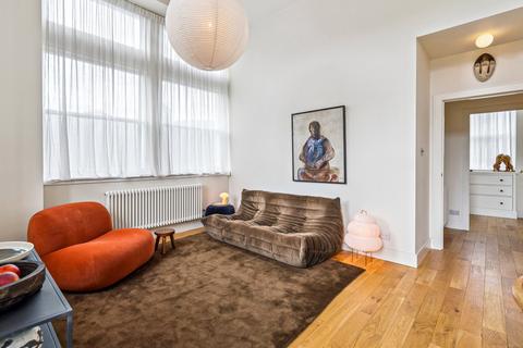 20/2 Mill Lane, Edinburgh, EH6 6TJ