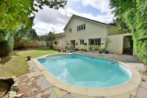 5 bedroom detached house for sale, Aldridge Road, Ferndown, BH22