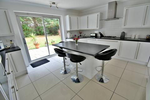 5 bedroom detached house for sale, Aldridge Road, Ferndown, BH22