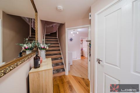 undefined, 1, Bootle L20