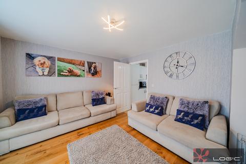 undefined, 1, Bootle L20