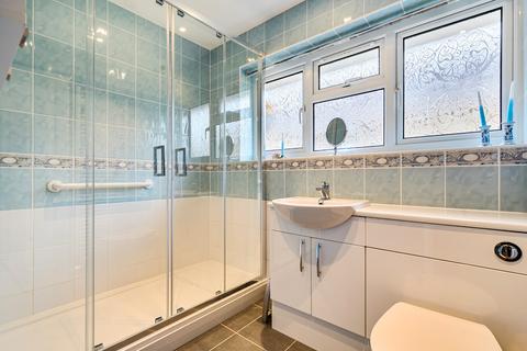 15 Bryanston Way, Swindon, SN3 3PG