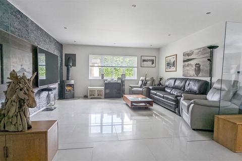 undefined, Liphook Road, Lindford, Hampshire, GU35