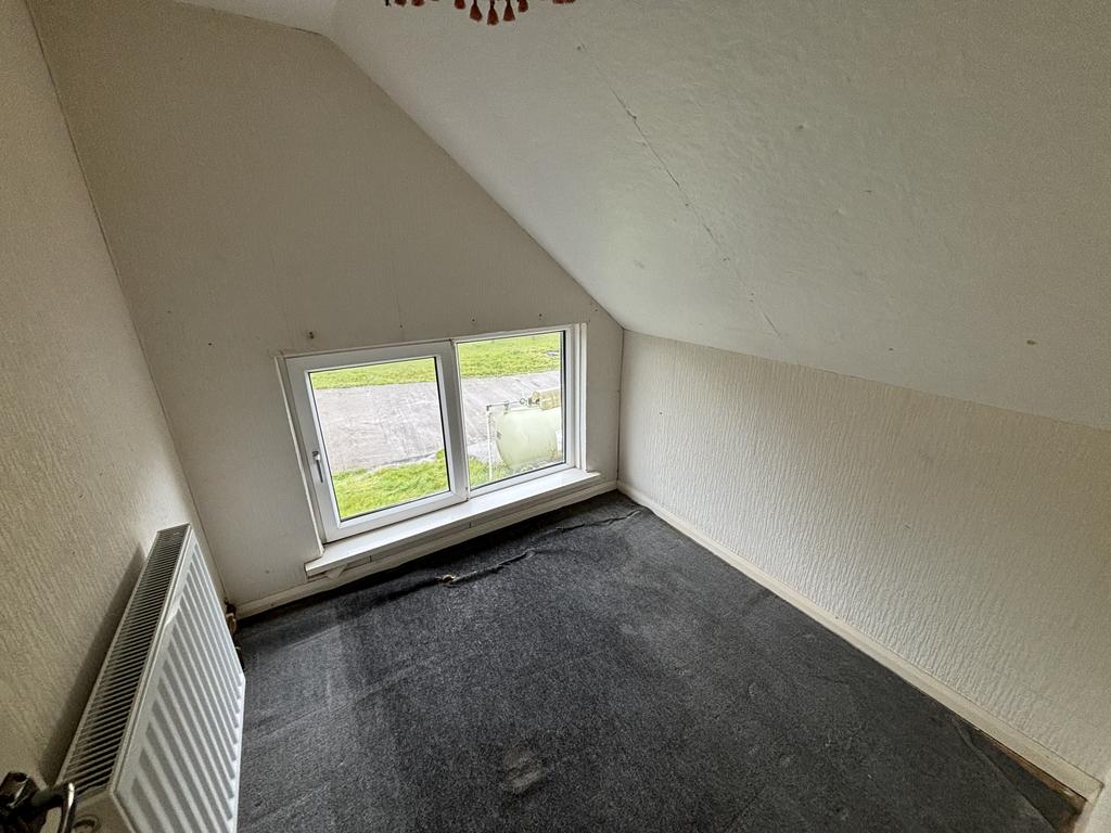 Box room/potential bedroom 5