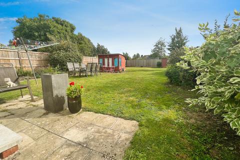 20 Cattsfield, Stutton, Ipswich, IP9 2SP