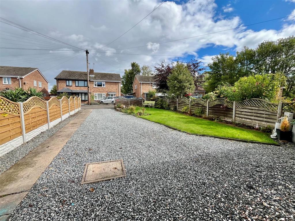 Driveway - Parking.jpg
