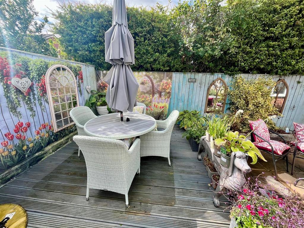 Rear Garden - image two.jpg