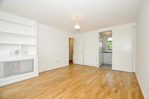 55 Garnham Close, London, N16 7LF