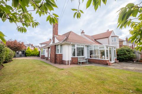 2 bedroom detached bungalow for sale, Westby Road, Lytham St. Annes, FY8