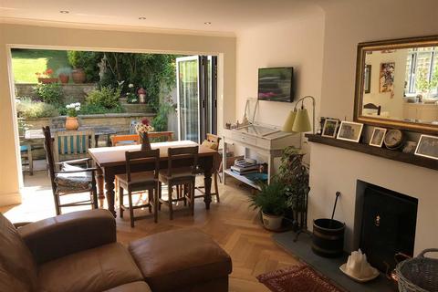 3 bedroom end of terrace house to rent, Burford