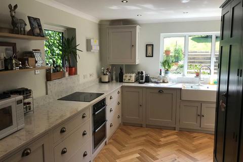 3 bedroom end of terrace house to rent, Burford