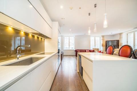 3 bedroom flat for sale, Strand, London WC2R