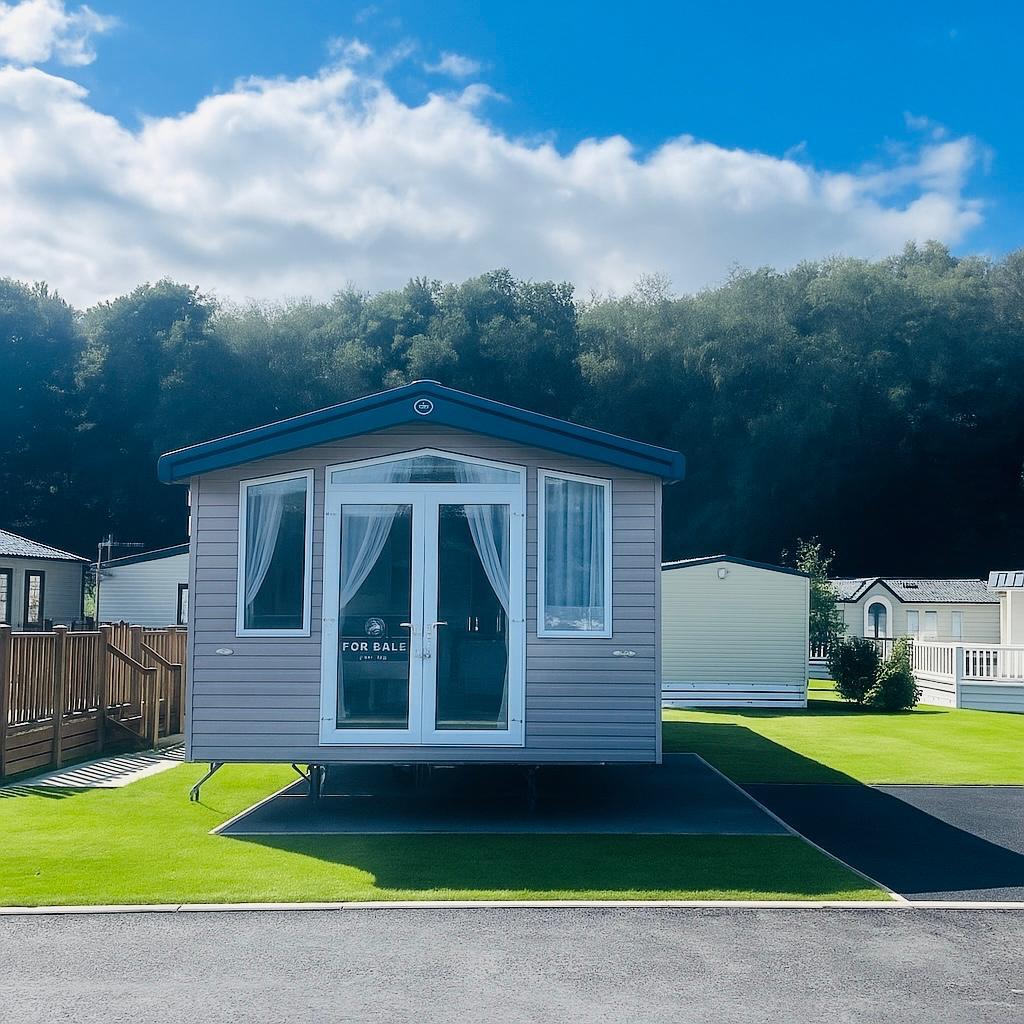 External Swift B Exclusive Chatgpt Grass.jpg
