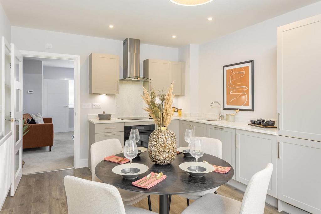 Kitchen / Dining
