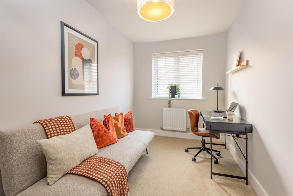 Bedroom / Study