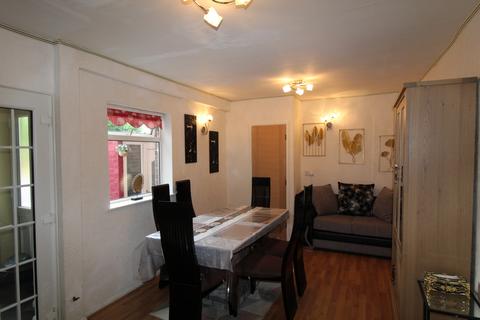 undefined, Coombes Avenue, Hyde
