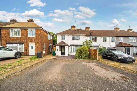 83 Fairmead Crescent, Edgware, HA8 8YH