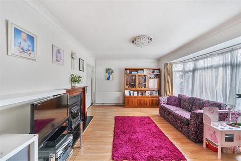 83 Fairmead Crescent, Edgware, HA8 8YH