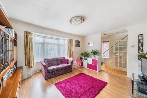 83 Fairmead Crescent, Edgware, HA8 8YH