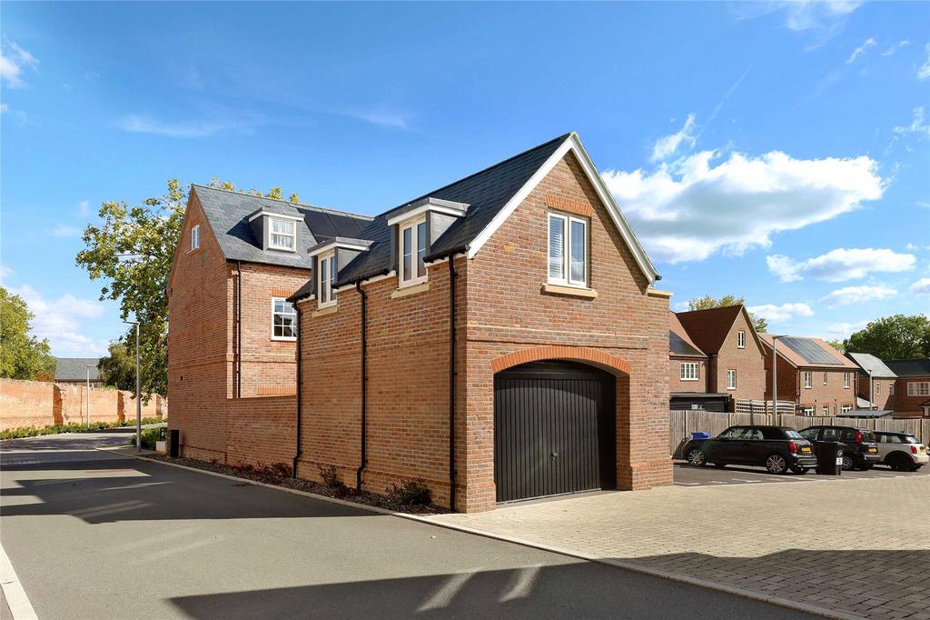 Garage &#43; Annexe