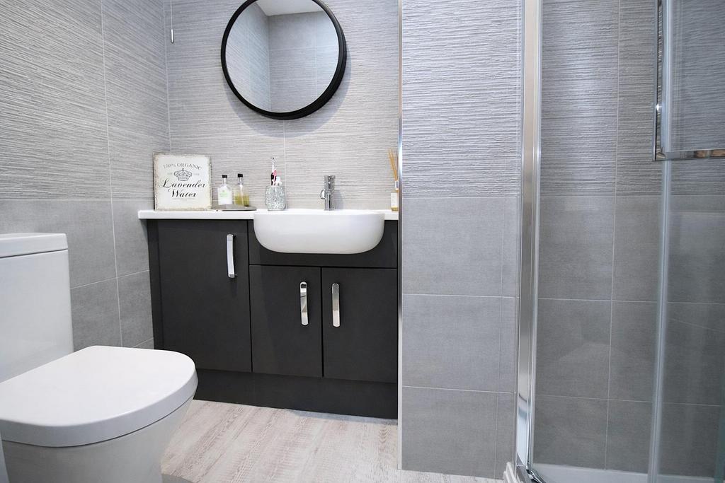 En suite shower room