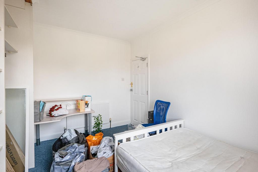 Bedroom 3.jpg