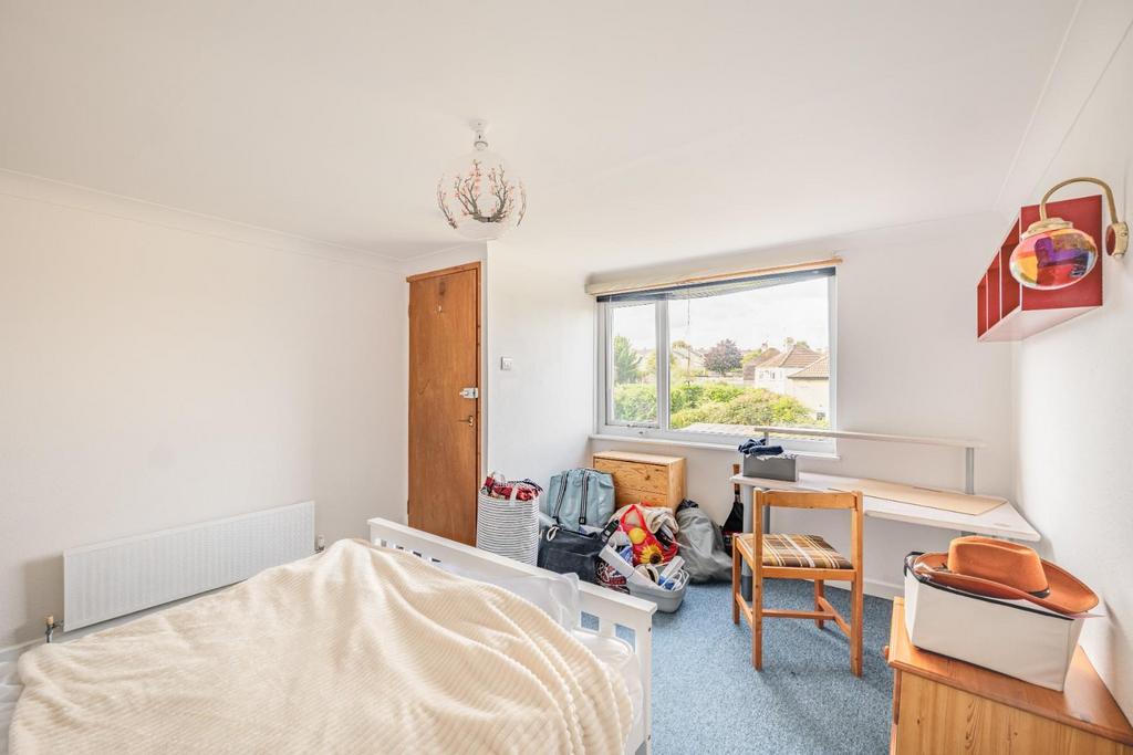 Bedroom 2.jpg