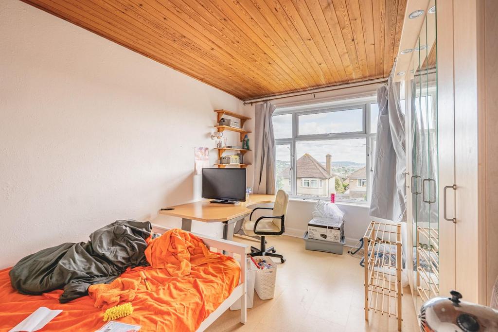 Bedroom 3-26.jpg