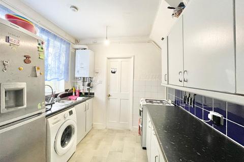 3 bedroom terraced house for sale, Blackhorse Lane, London E17