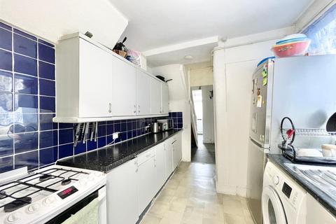3 bedroom terraced house for sale, Blackhorse Lane, London E17
