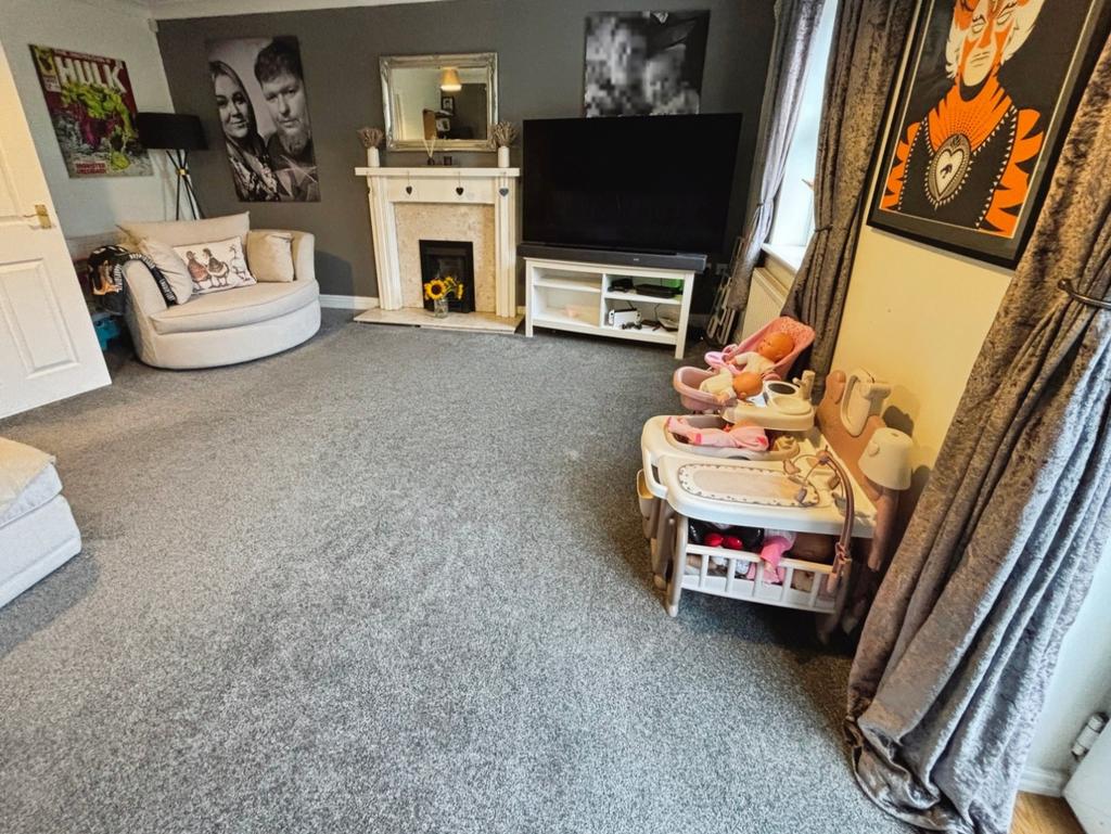 Pbox-living room-337748.jpeg