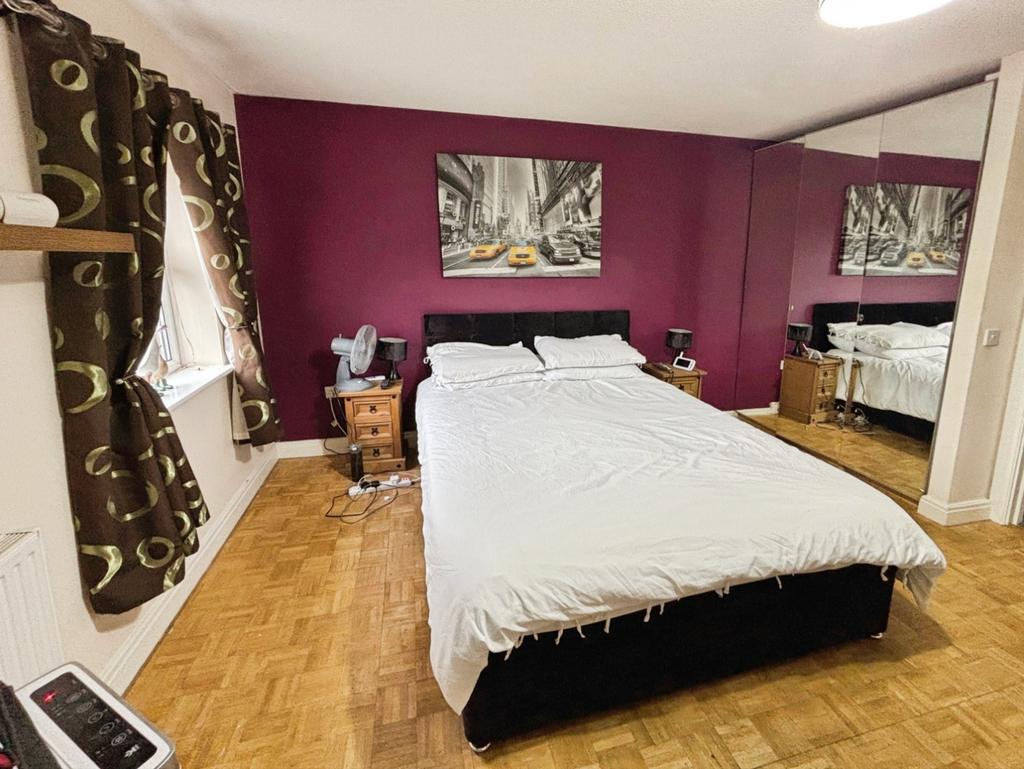 Pbox-bedroom-337748.jpeg