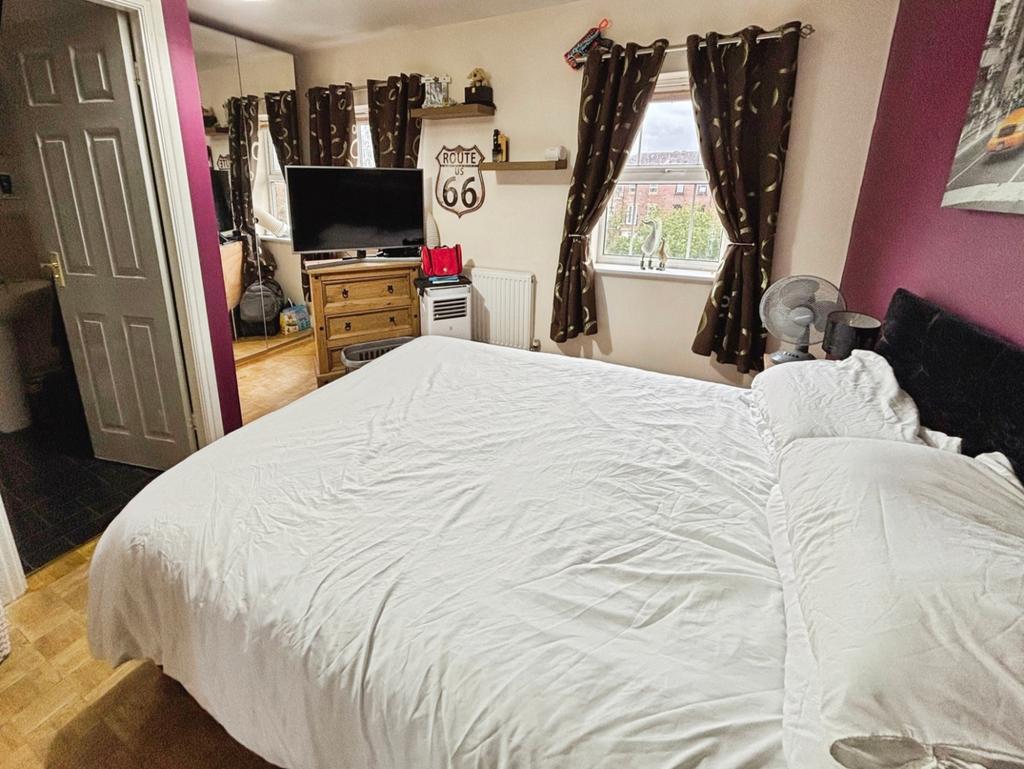 Pbox-bedroom-337748.jpeg