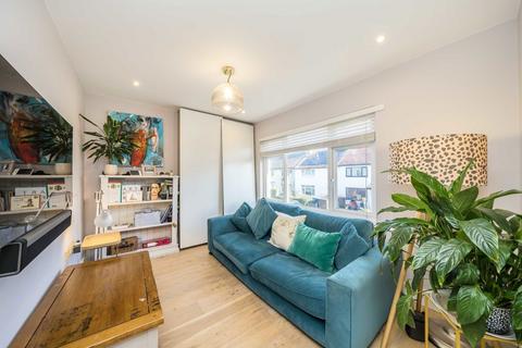 2 bedroom flat for sale, Cedar Grove, London W5