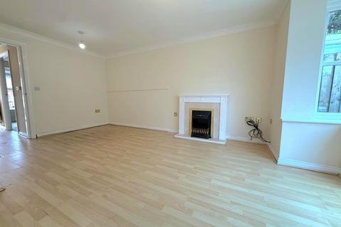 3 bedroom terraced house for sale, Balfour Road, Northampton NN2